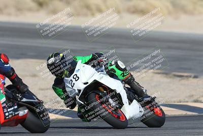 media/Dec-07-2025-CVMA (Sun) [[3e7d2de5dc]]/Race 7-Formula Lightweight Twins Shootout/